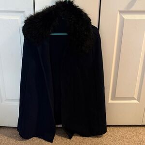 Elegant Black Faux Fur Collar Women's Cape